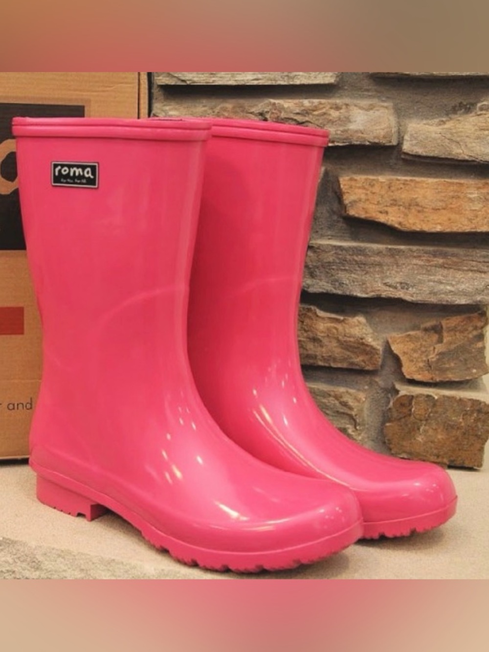 Girls pink Roma rain boots size 3
